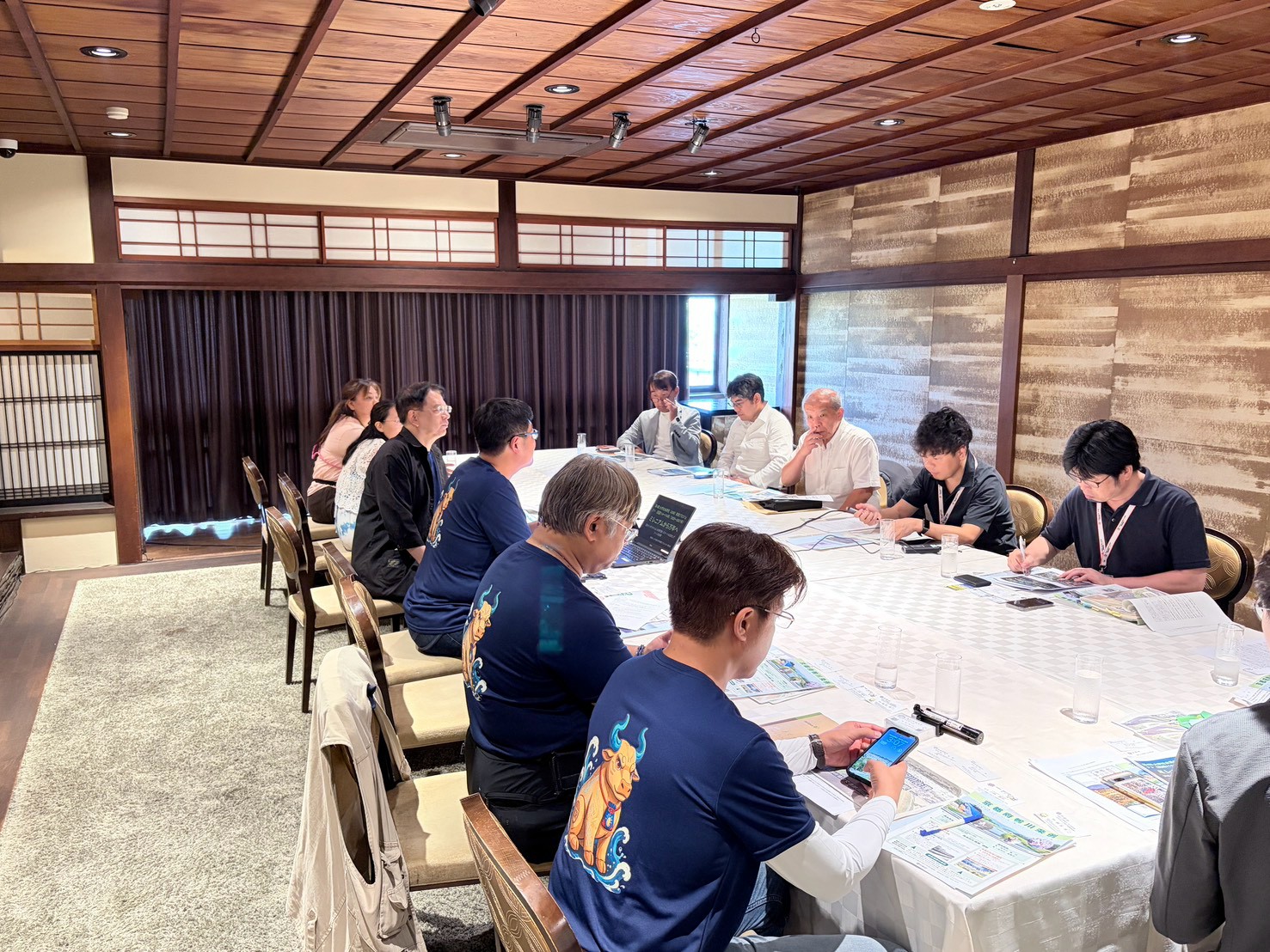 計畫主持人向日方介紹USR計畫的精神以及萬年溪計畫
